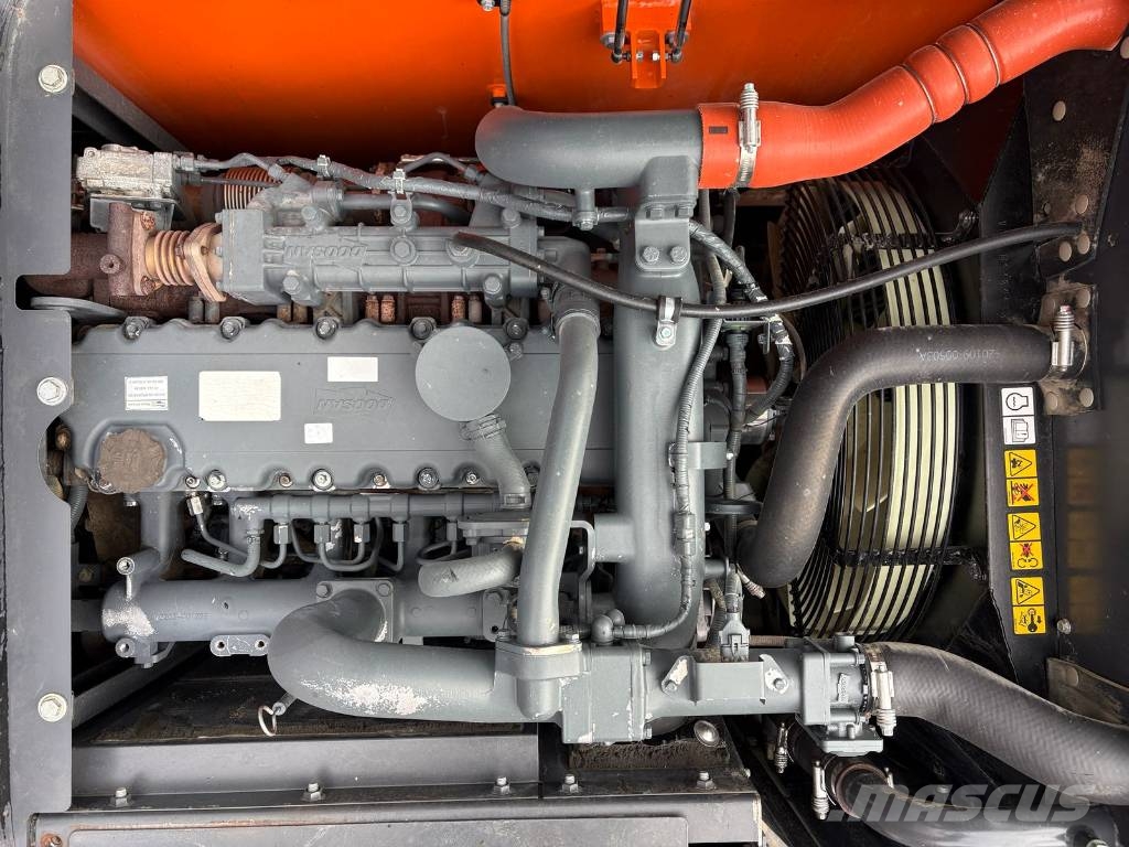 Doosan DX 210 W-5 Колёсные экскаваторы
