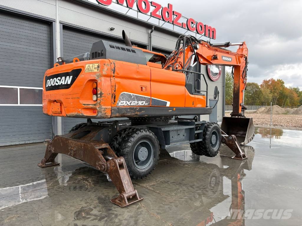 Doosan DX 210 W-5 Колёсные экскаваторы
