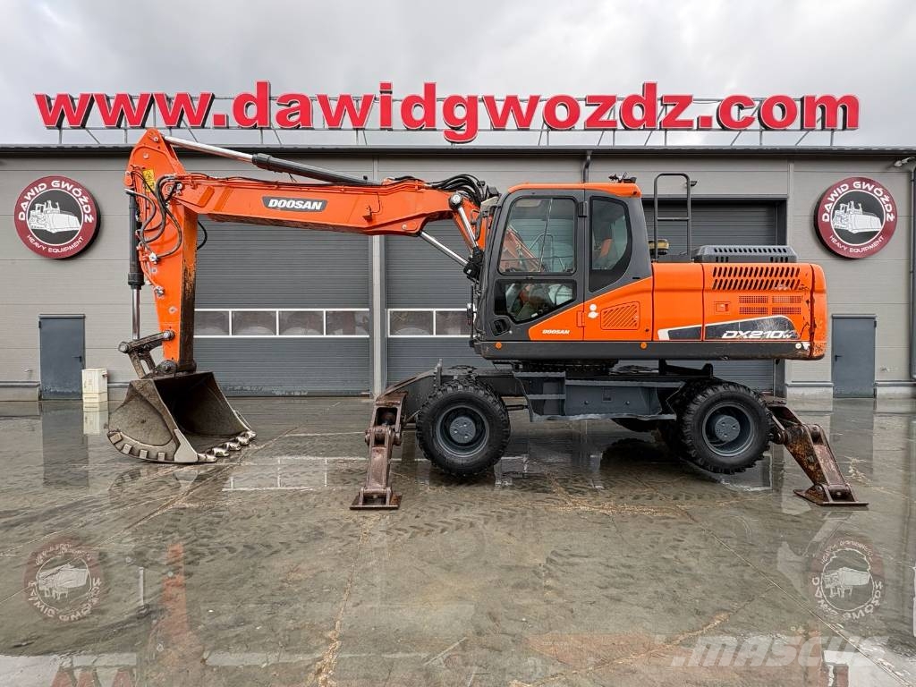 Doosan DX 210 W-5 Колёсные экскаваторы
