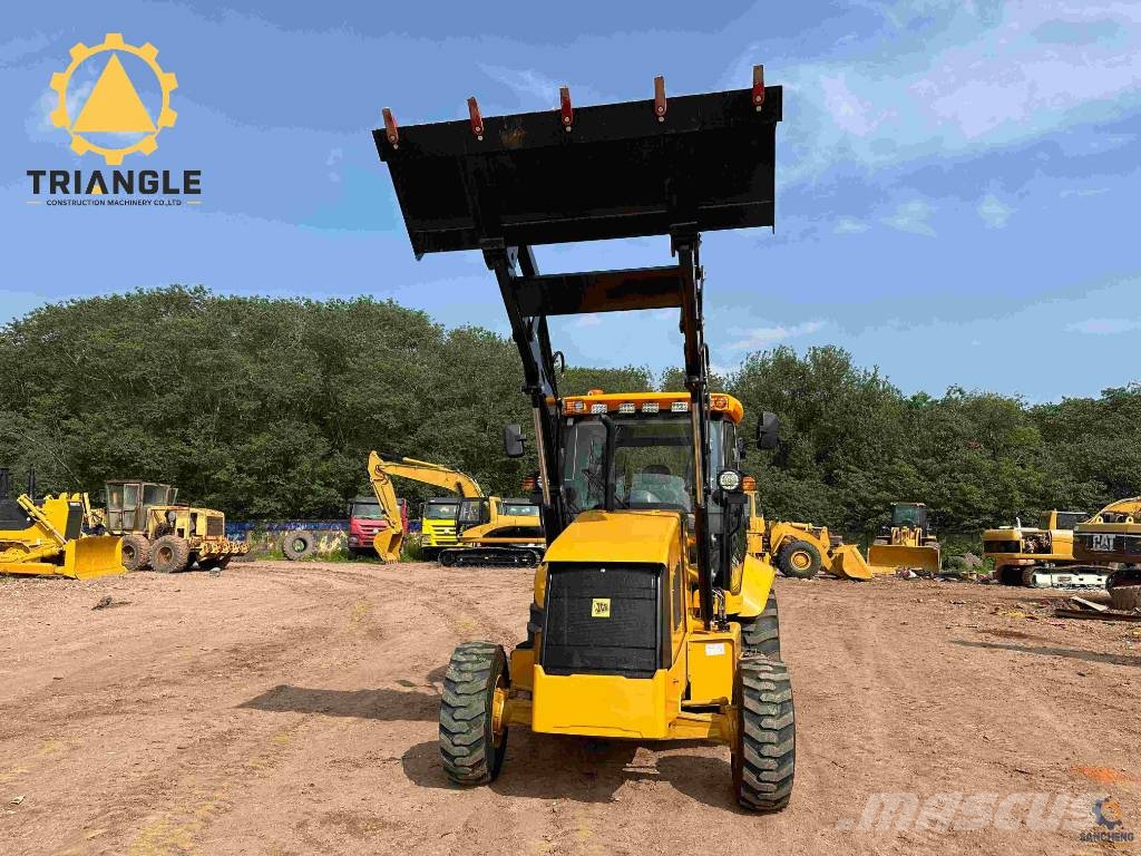 JCB 3 CX 反铲装载机