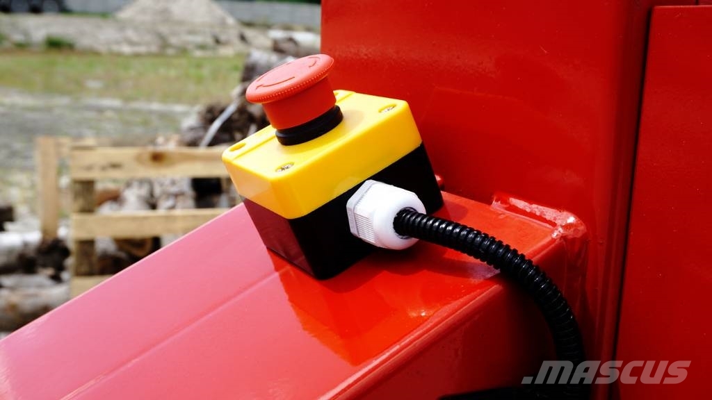 REMET Wood chipper RS100 Koksnes šķeldotāji