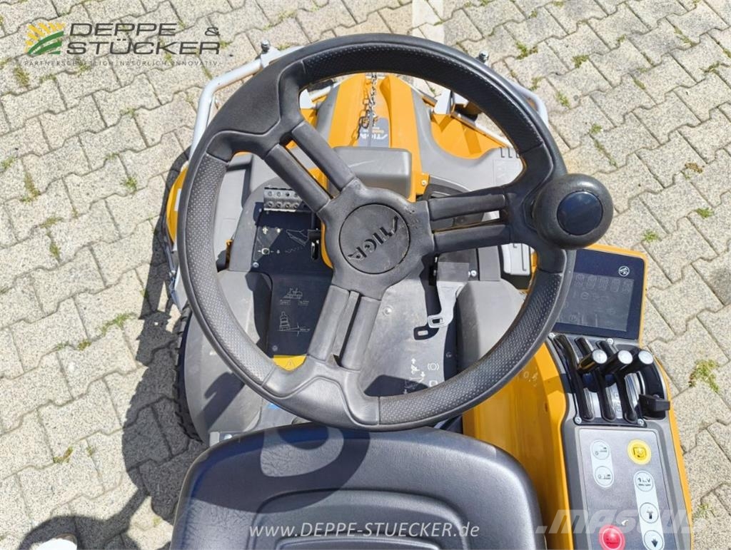 Stiga Park Pro 740 IQX mit Mulcher/Vertikutierer Sonstige Landmaschinen