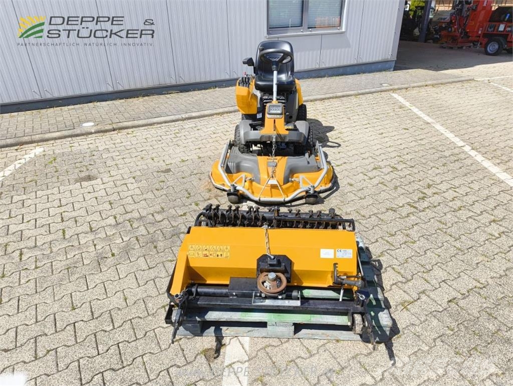 Stiga Park Pro 740 IQX mit Mulcher/Vertikutierer Sonstige Landmaschinen