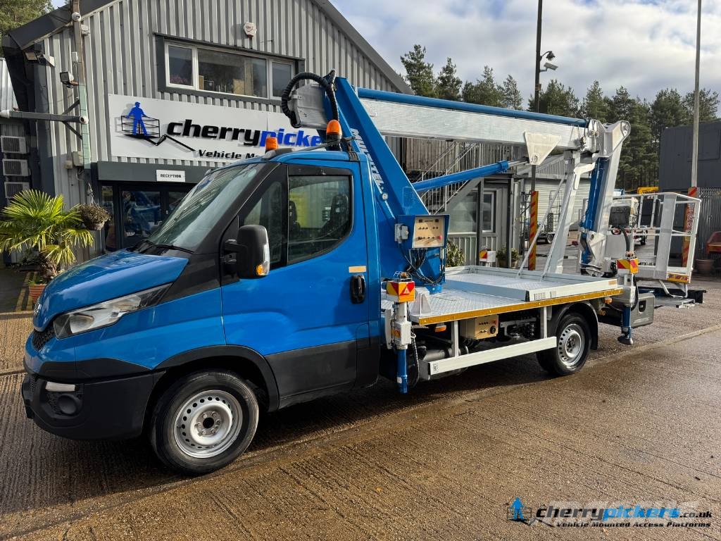 Iveco Daily Multitel MJ201 Cherry Picker المنصات الهوائية المثبتة على شاحنة