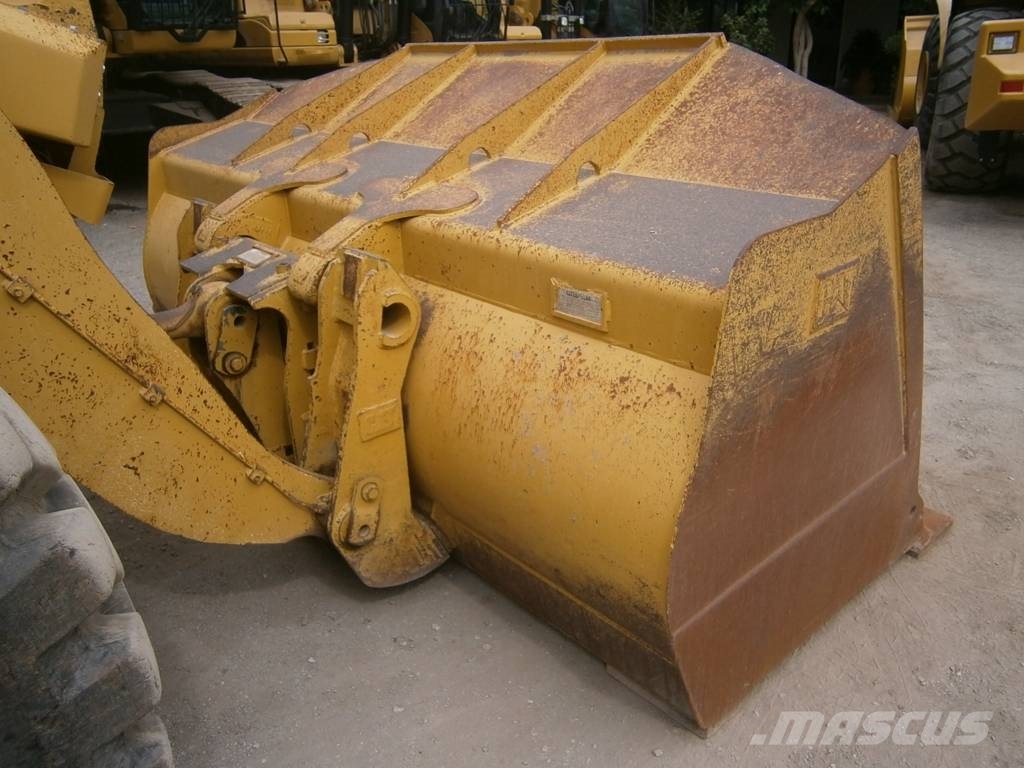 CAT 950H Kolové nakladače