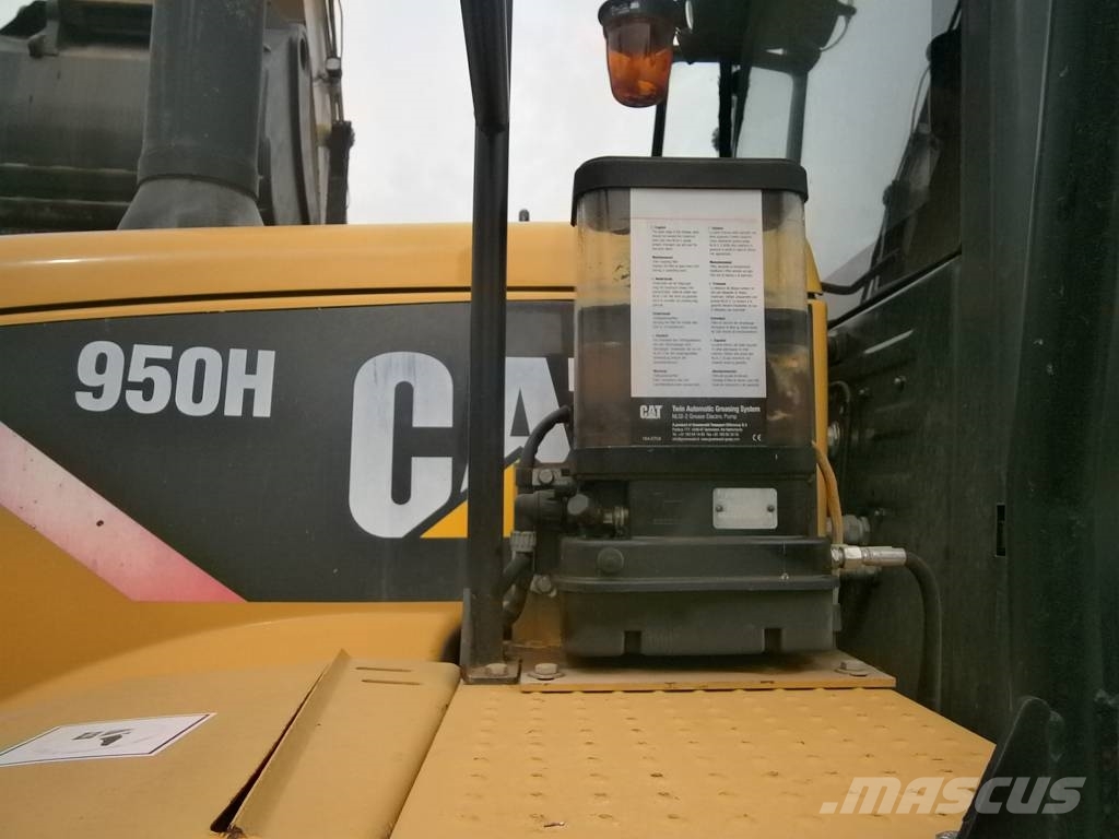 CAT 950H Kolové nakladače