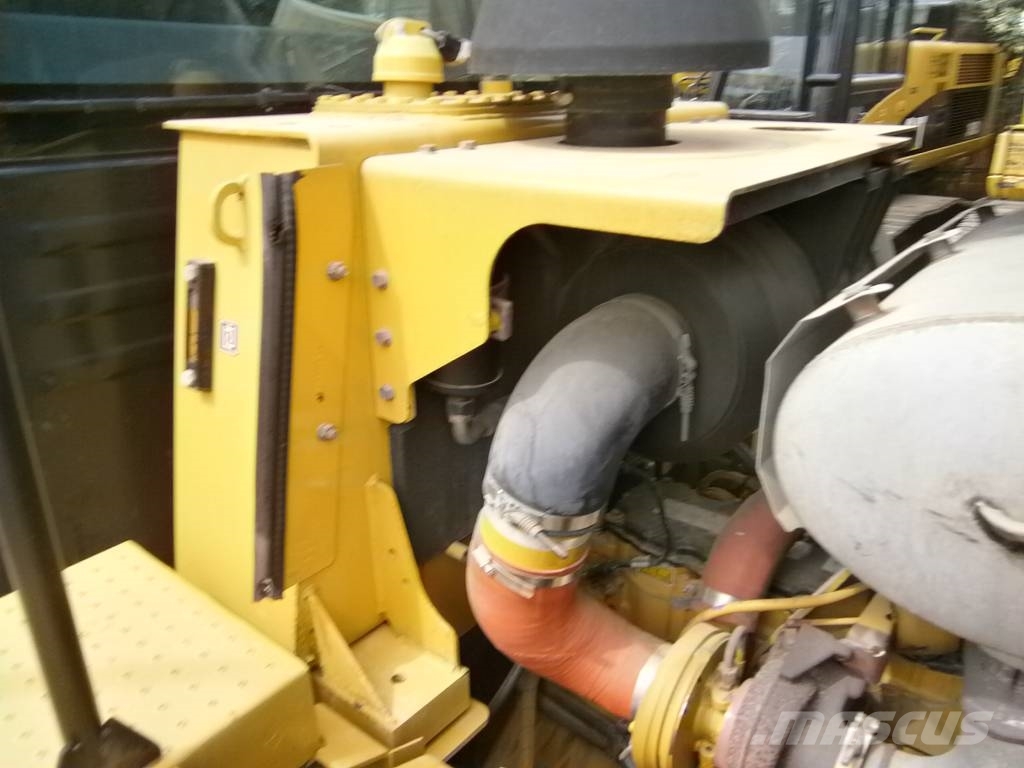 CAT 950H Kolové nakladače