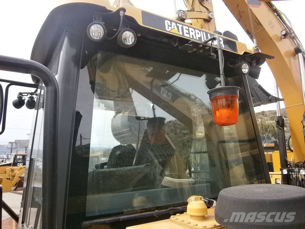 CAT 950H Kolové nakladače