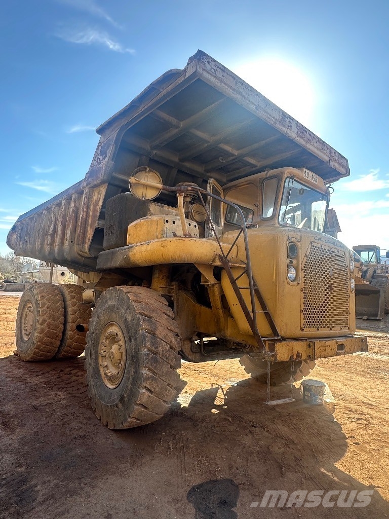 CAT 769 B عربات نقل قلابة للمواقع