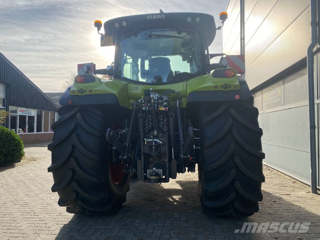 CLAAS Arion 630 Cmatic CIS+ Traktori
