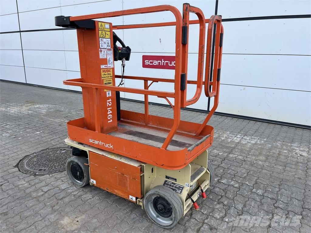 JLG 1230ES Vertical mast lifts