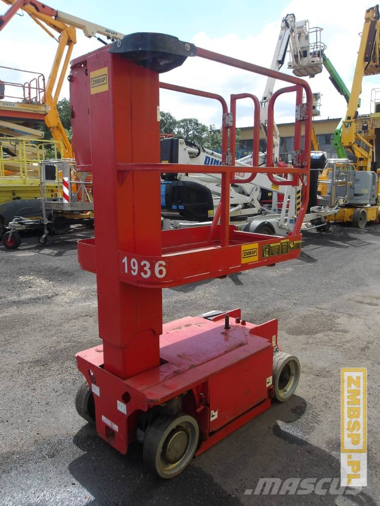 JLG 1230 ES Vertikālie pacēlāji