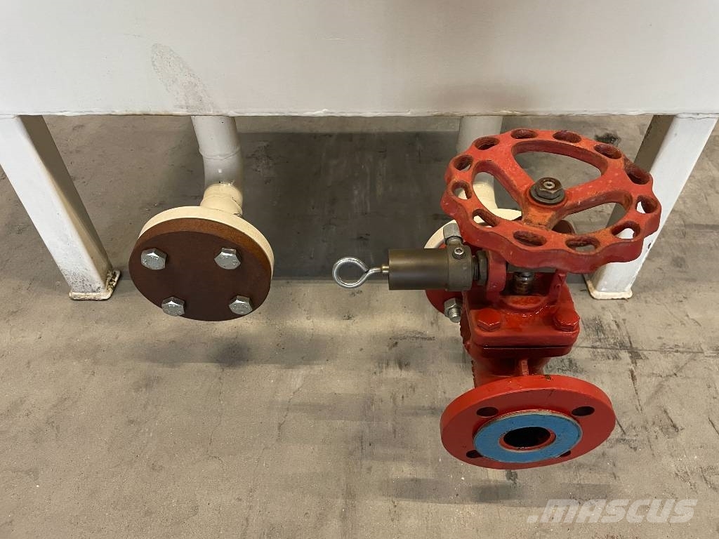 Used Tank 1.000 Liter - DPX-12652 Gradbeništvo - drugo