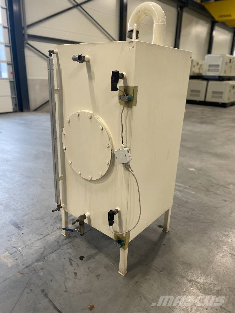 Used Tank 1.000 Liter - DPX-12652 Gradbeništvo - drugo