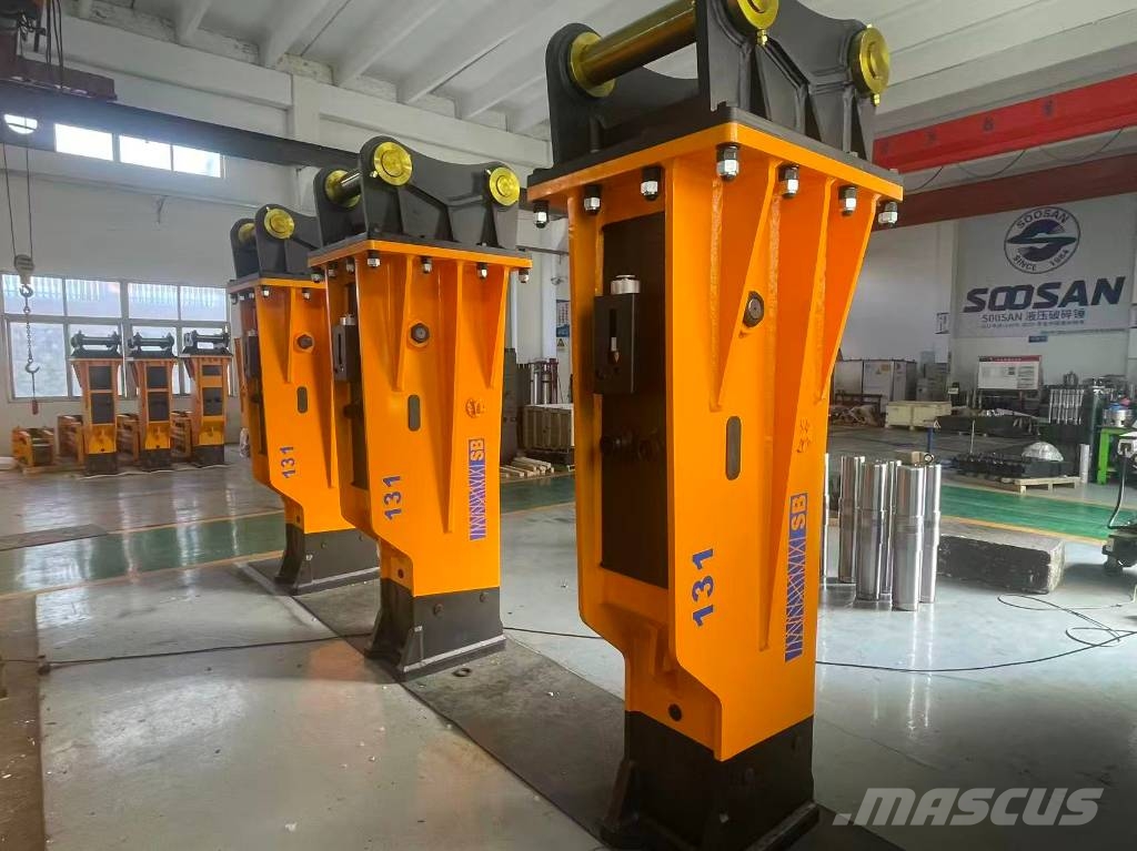 Soosan SB131破碎锤适用于30-45吨挖掘机 Строителство - Други