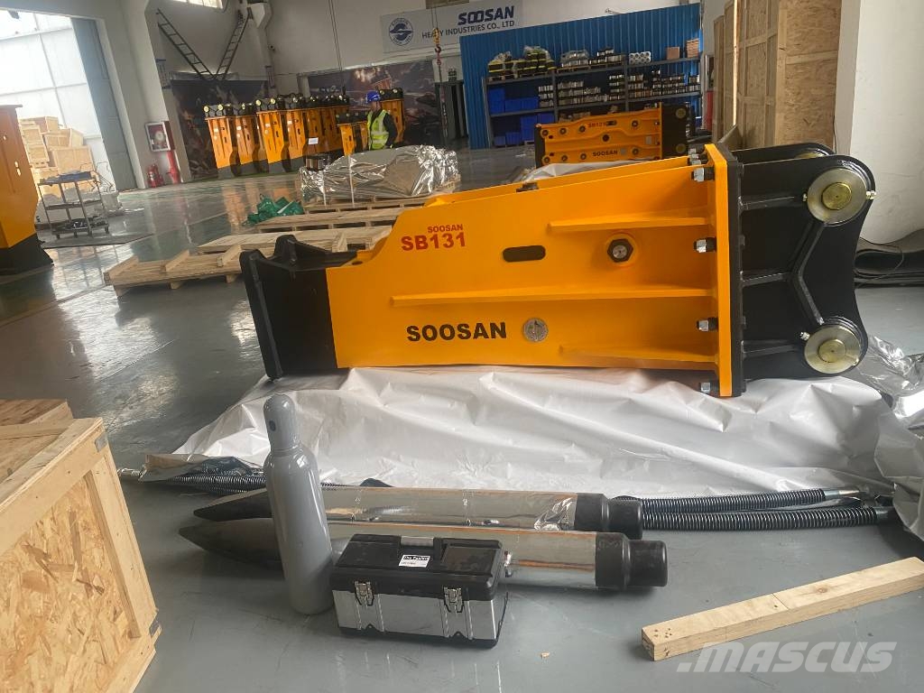 Soosan SB131破碎锤适用于30-45吨挖掘机 Строителство - Други