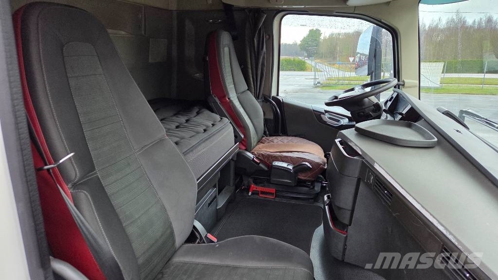 Volvo FH500 6X2 شاحنات الرافعات الخطافية