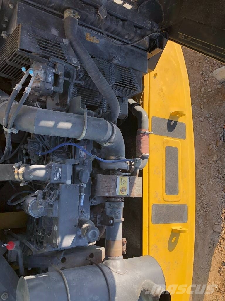 Komatsu 350 Εκσκαφείς με ερπύστριες
