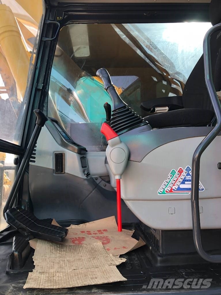 Komatsu 350 Εκσκαφείς με ερπύστριες