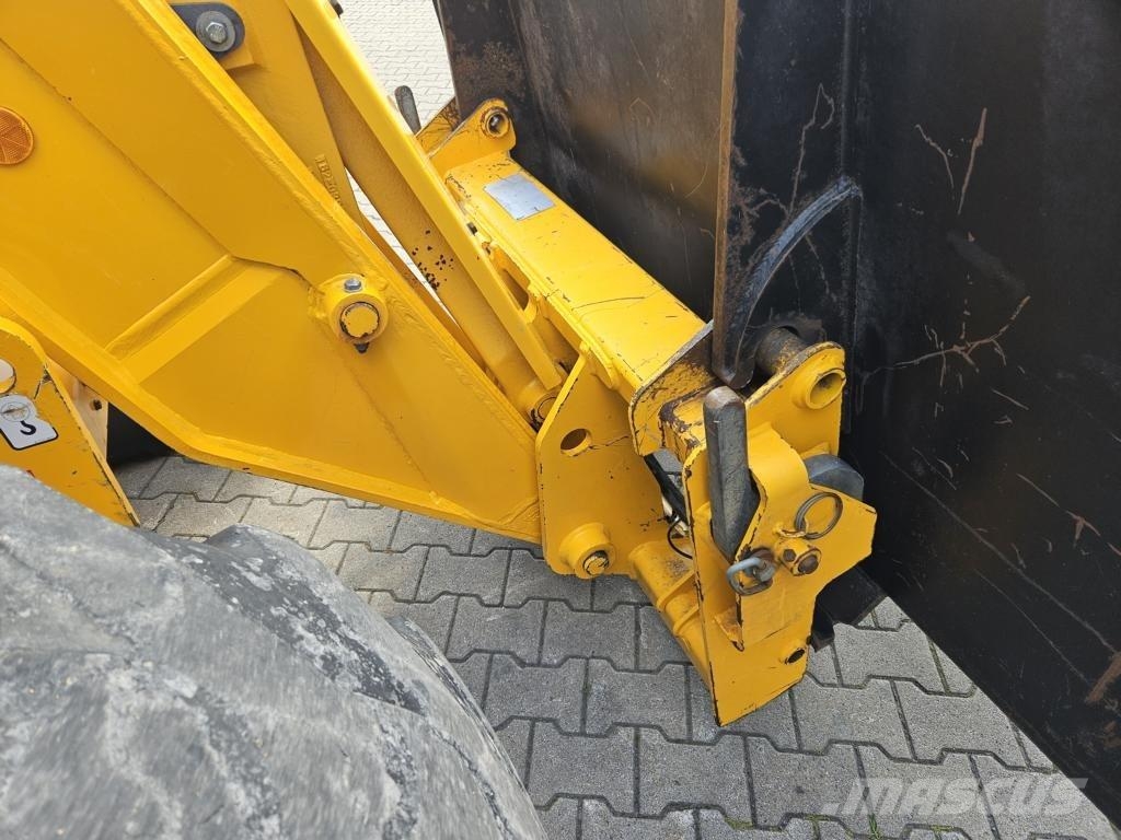 JCB 542-70 Agri Super مناولات متداخلة