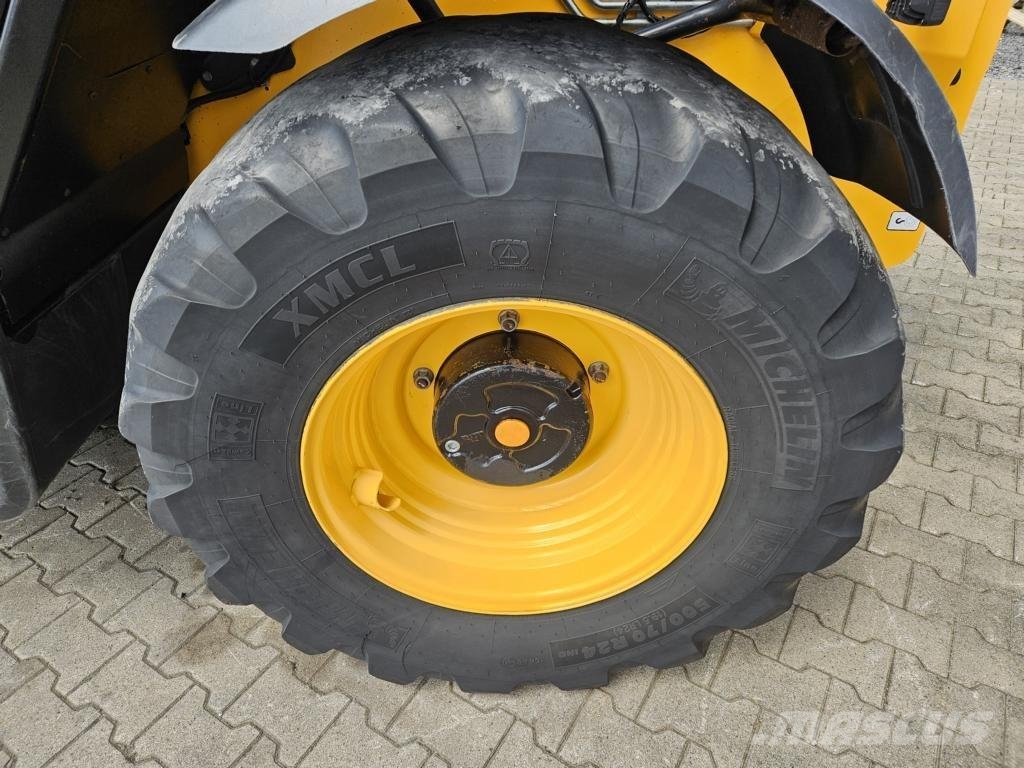 JCB 542-70 Agri Super مناولات متداخلة