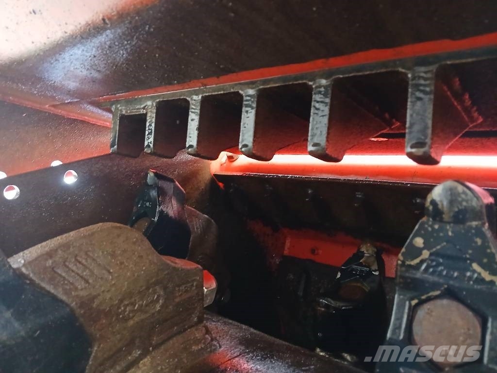 PRINOTH AHWI FM900 Metsamultšerid