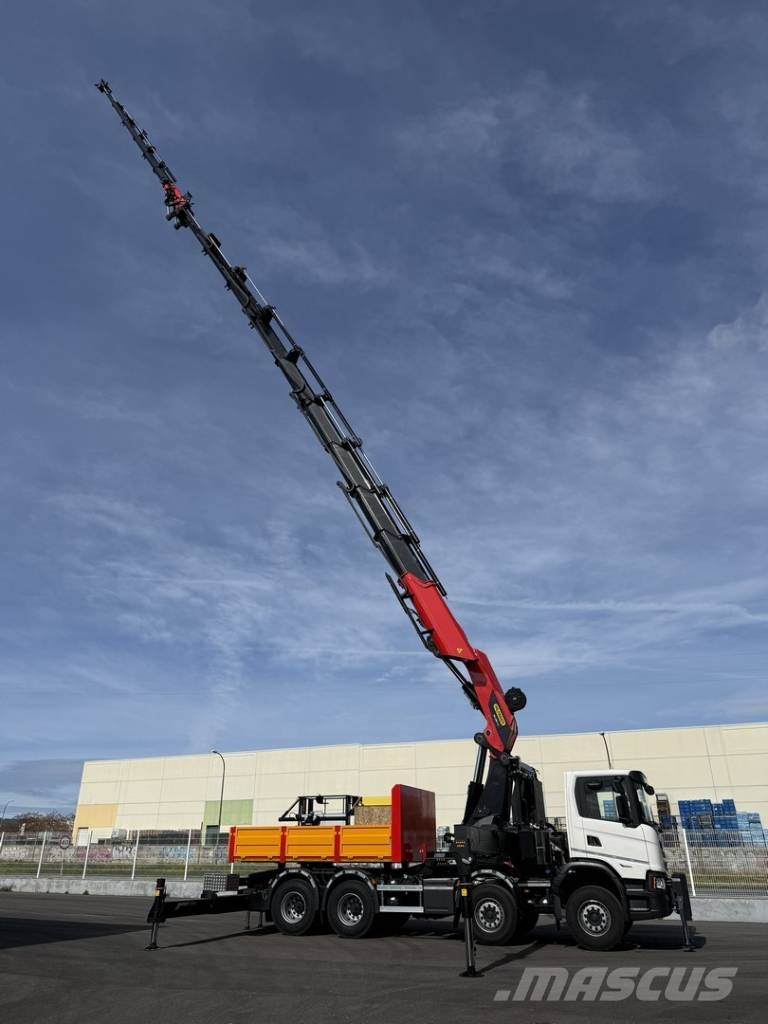 Scania 500 Snelmontage kranen
