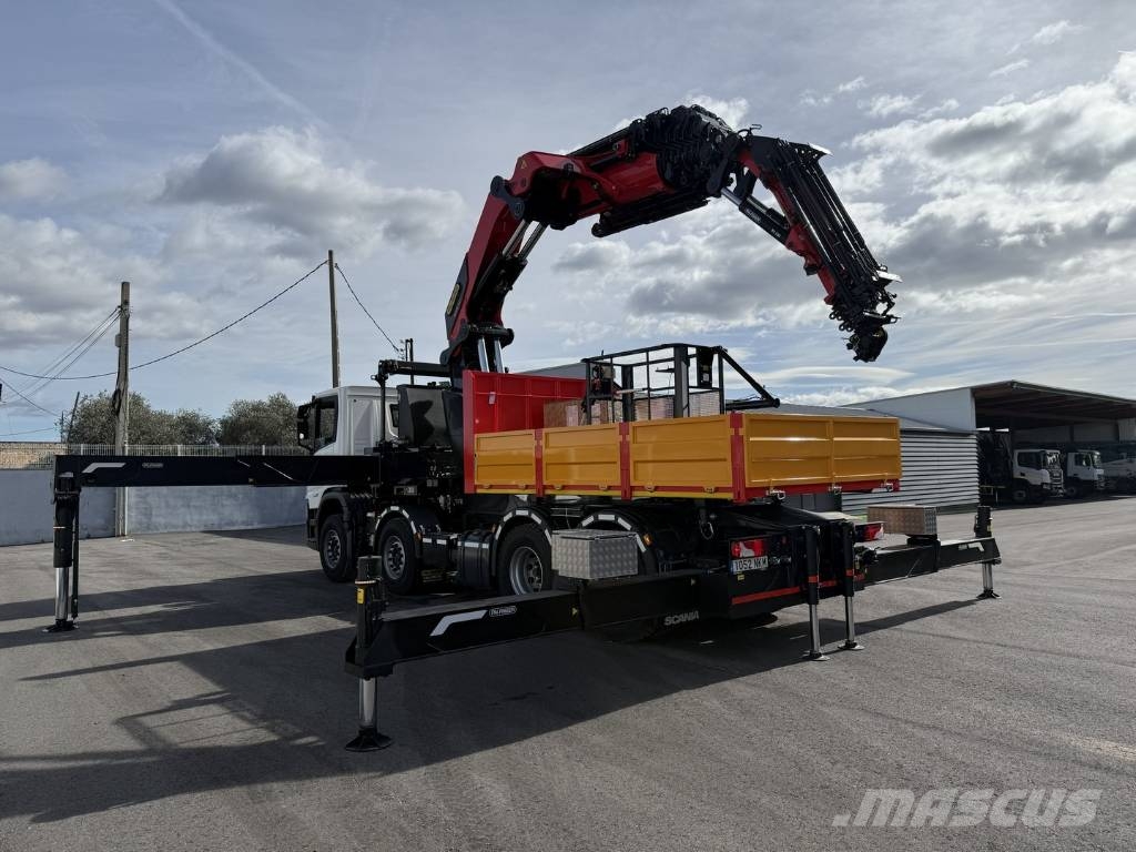 Scania 500 Snelmontage kranen