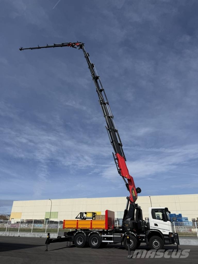 Scania 500 Snelmontage kranen