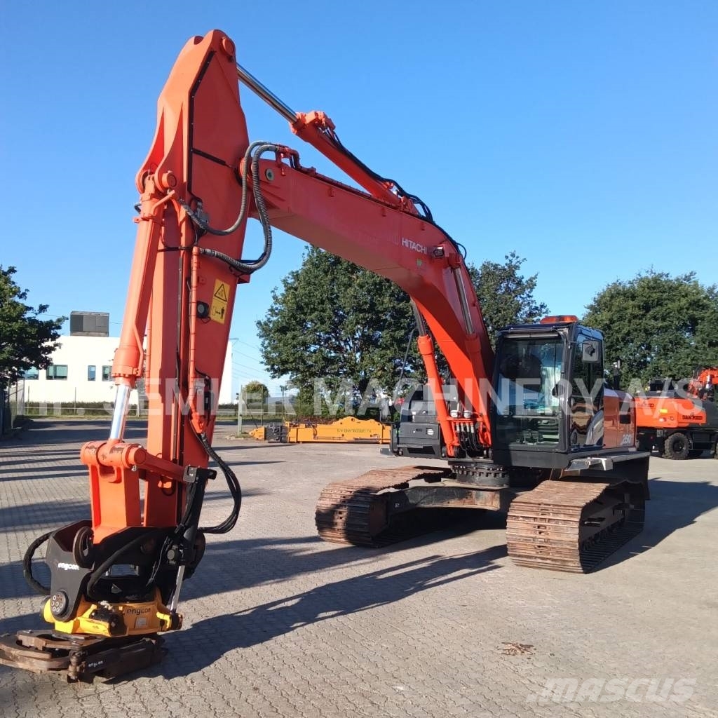 Hitachi ZX250LC-6 Escavatori cingolati