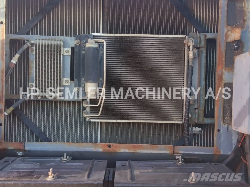 Hitachi ZX250LC-6 Escavatori cingolati