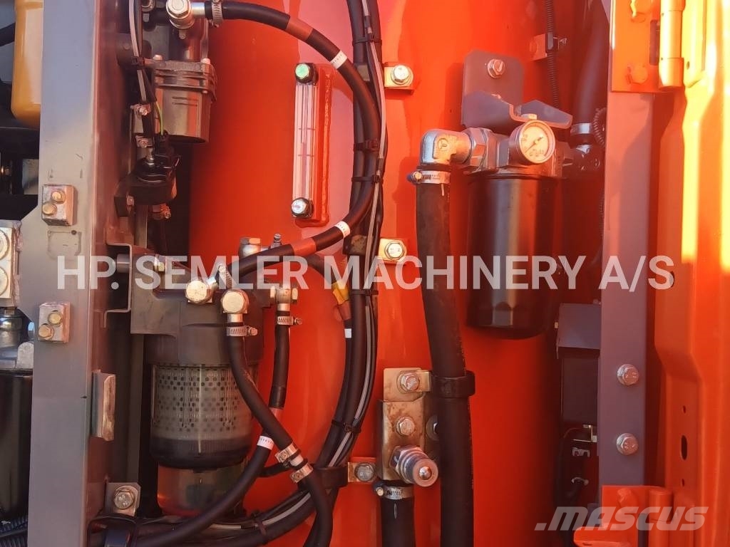 Hitachi ZX250LC-6 Escavatori cingolati