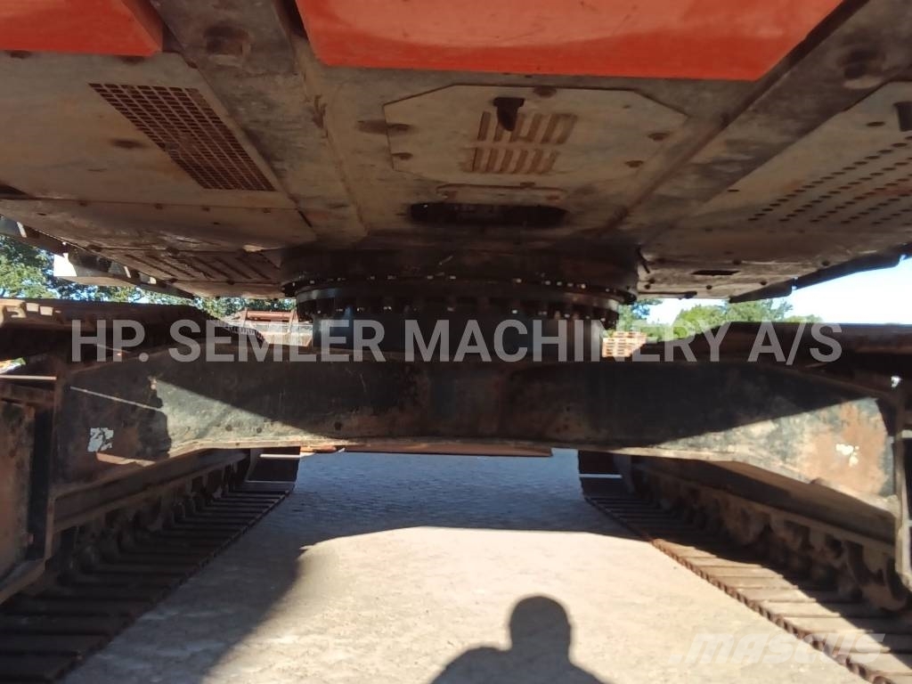 Hitachi ZX250LC-6 Escavatori cingolati