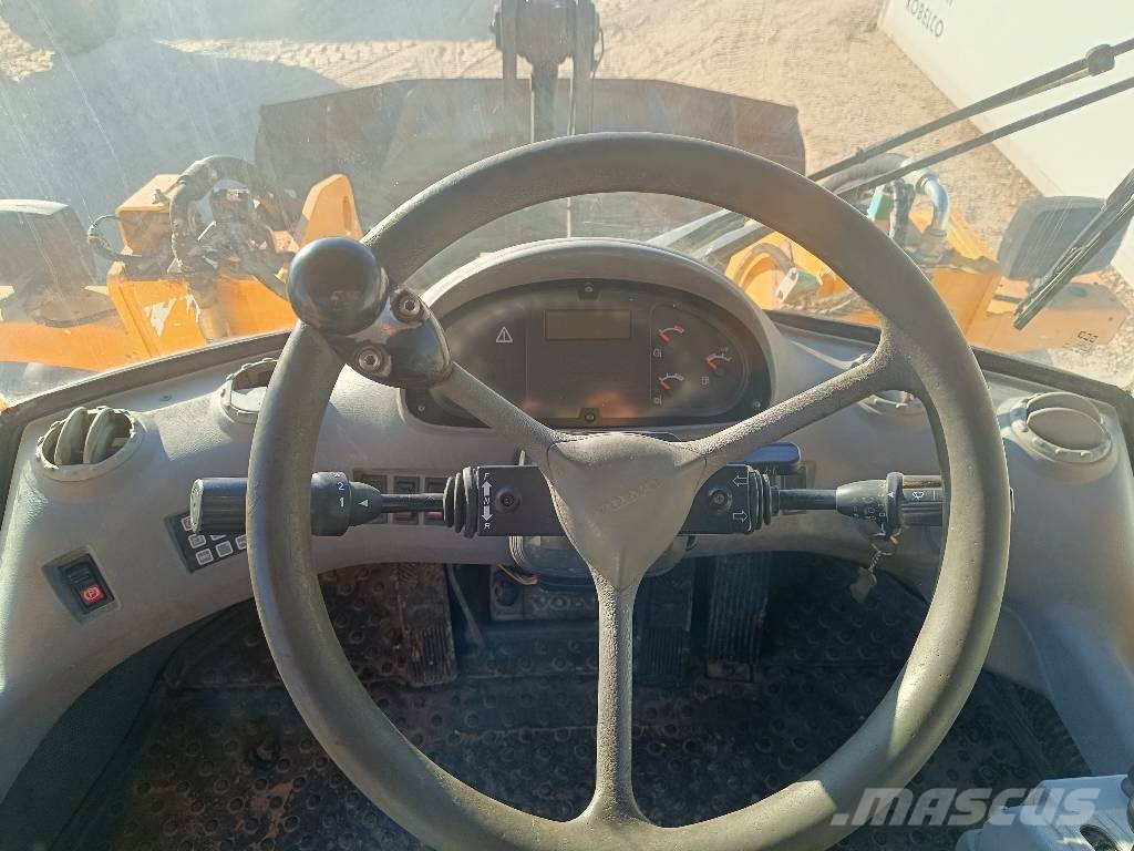 Volvo L 70 E Cargadoras sobre ruedas