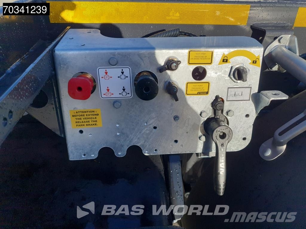 Kässbohrer XS 3 axles NEW Multi 45'ft Lift Axle SAF Containerauflieger