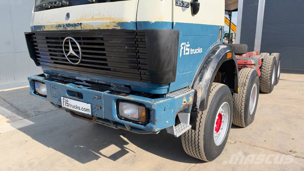 Mercedes-Benz SK 3535 8x4 chassis V8 big axle شاحنات بمقصورة وهيكل