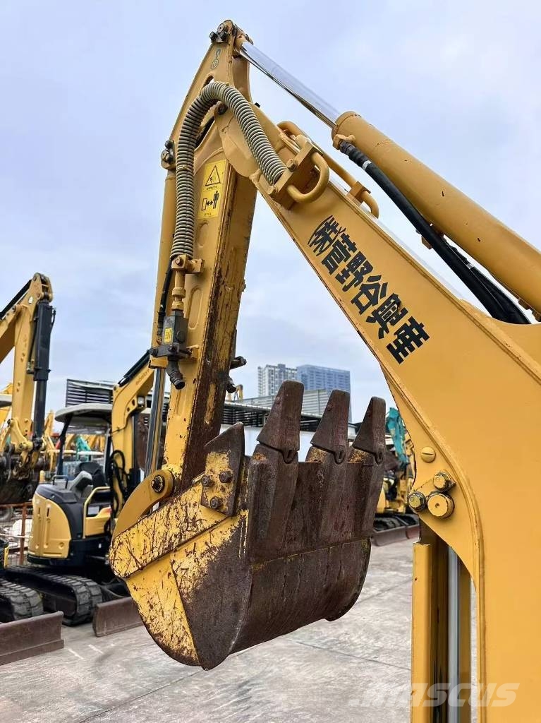 Komatsu PC 18 MR Mini excavadoras < 7t