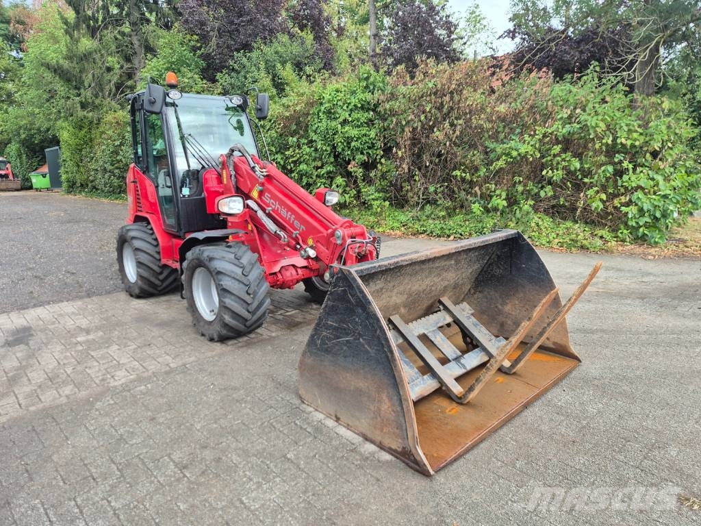 Schäffer 4580T Cargadoras multifunción