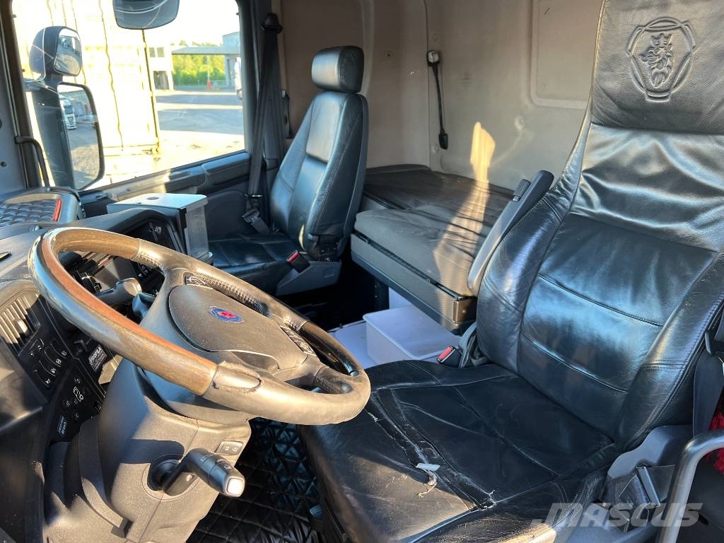 Scania R730LB6X2*4HNB ,full air,ADR, 9t front axel Camiones con chasís y cabina
