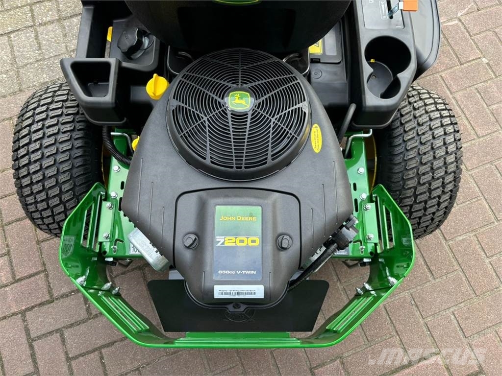 John Deere Z335E Nullwendekreismäher Žacie stroje