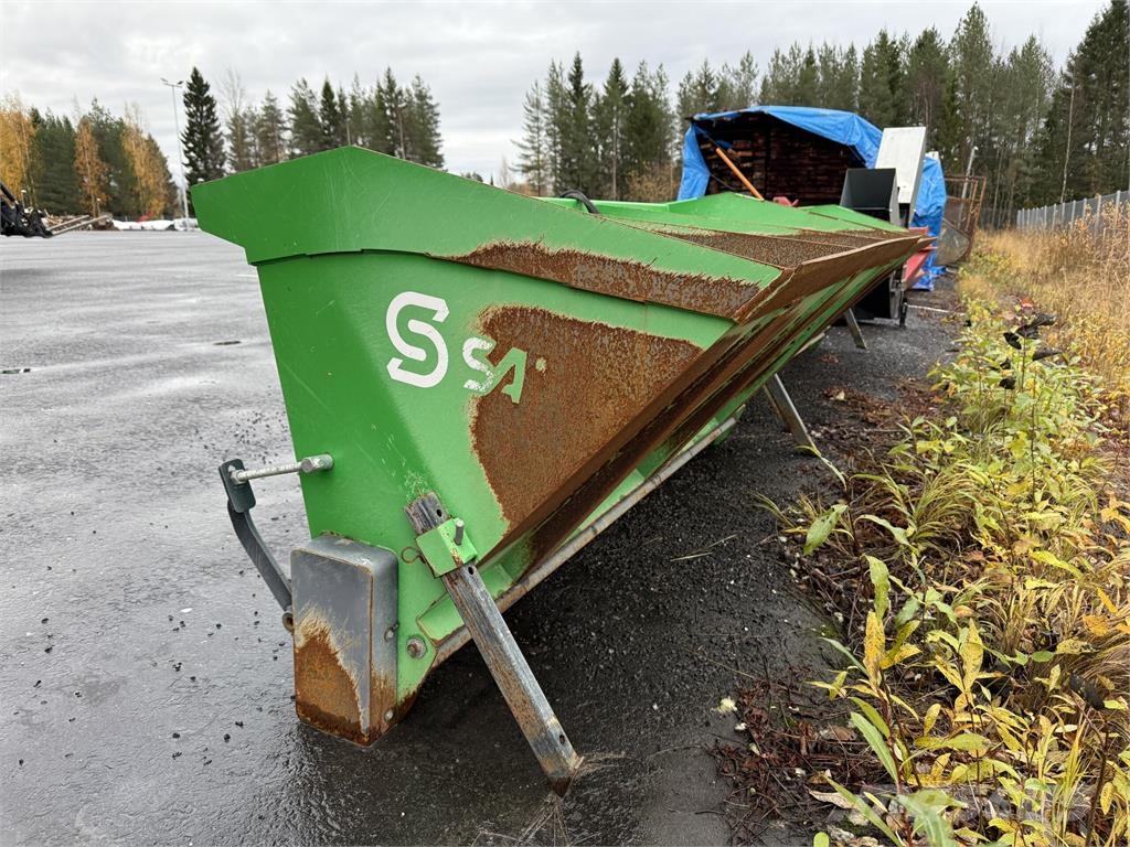 Sami SL2000 Euro+3P 669 Hiekan- ja suolanlevittimet