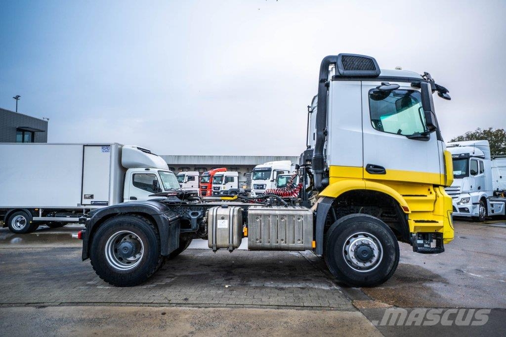Mercedes-Benz AROCS 2045 AS (cardan)+KIPHYDR. 牵引车