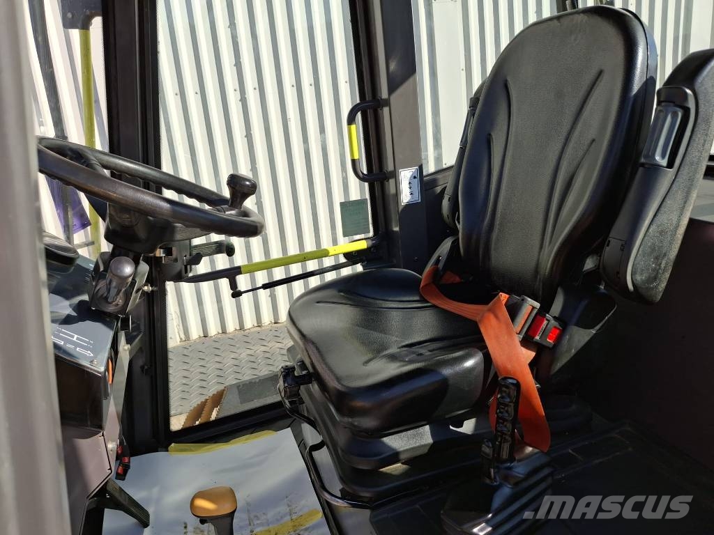 Mecalac 6 MDX Мини-самосвалы