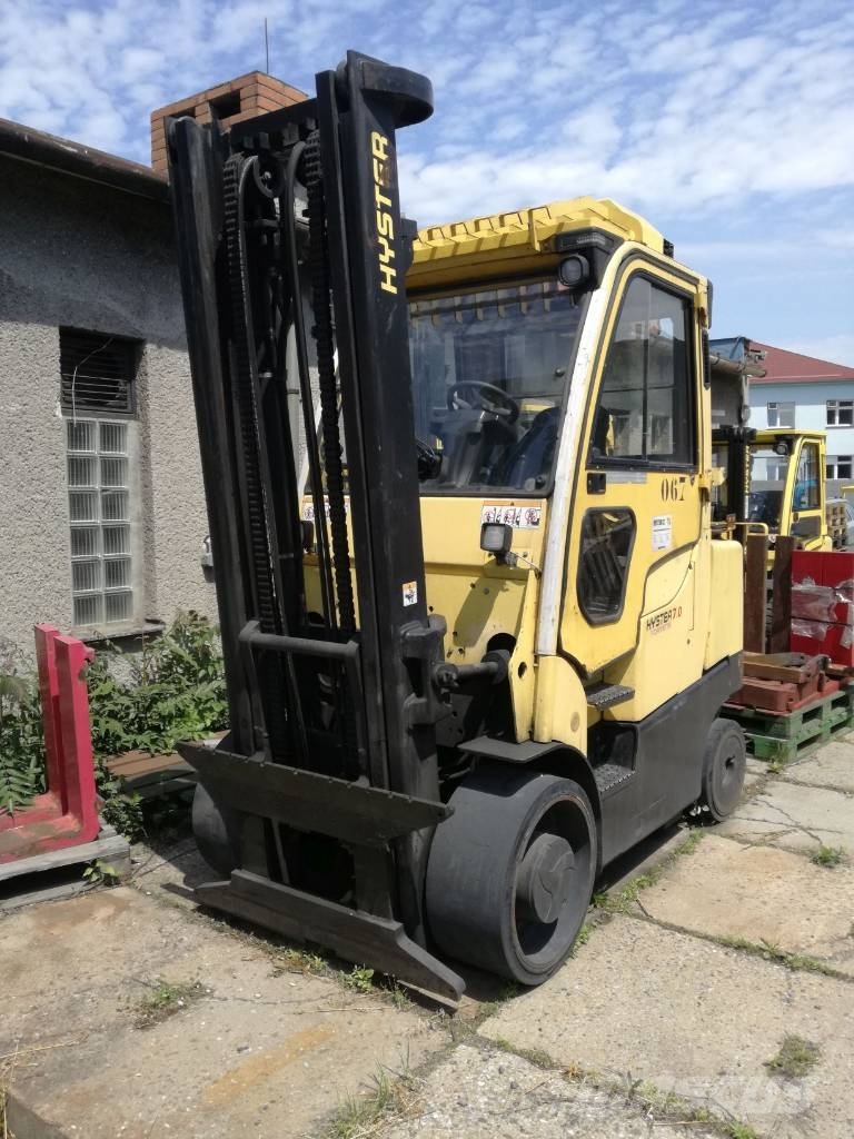 Hyster S7.0FT ROP LPG forklifts
