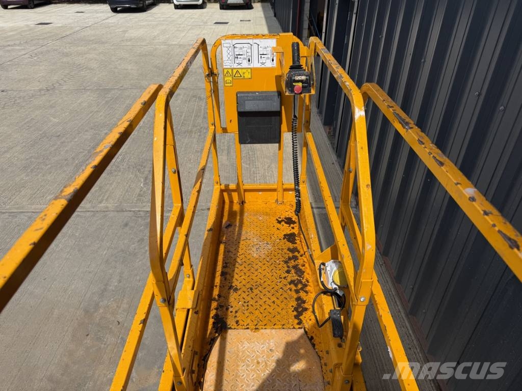JCB S 1930 E Škarjaste dvižne ploščadi