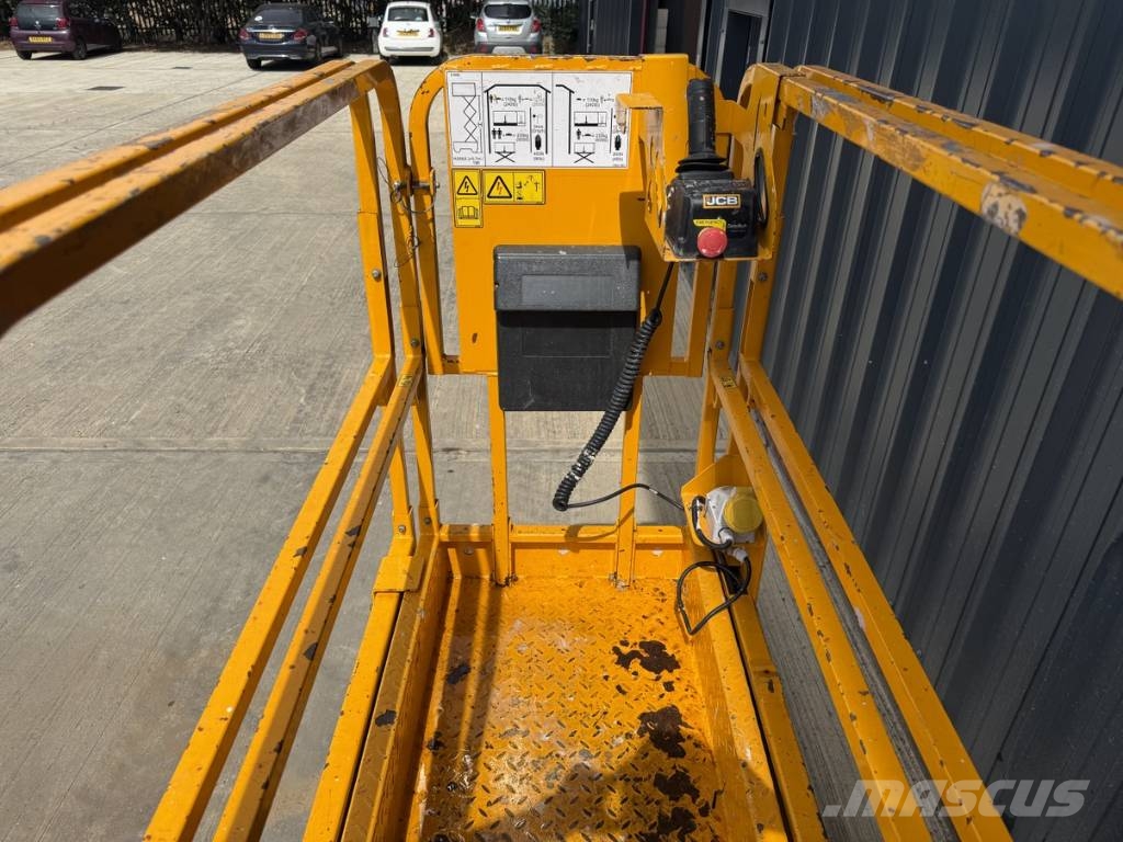 JCB S 1930 E Škarjaste dvižne ploščadi