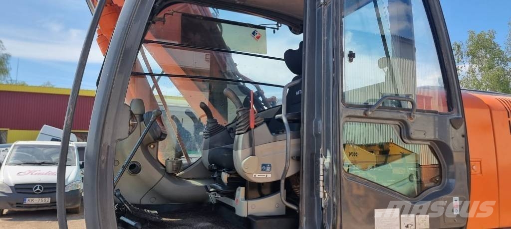 Hitachi ZX 210 LC-3 حفارات زحافة