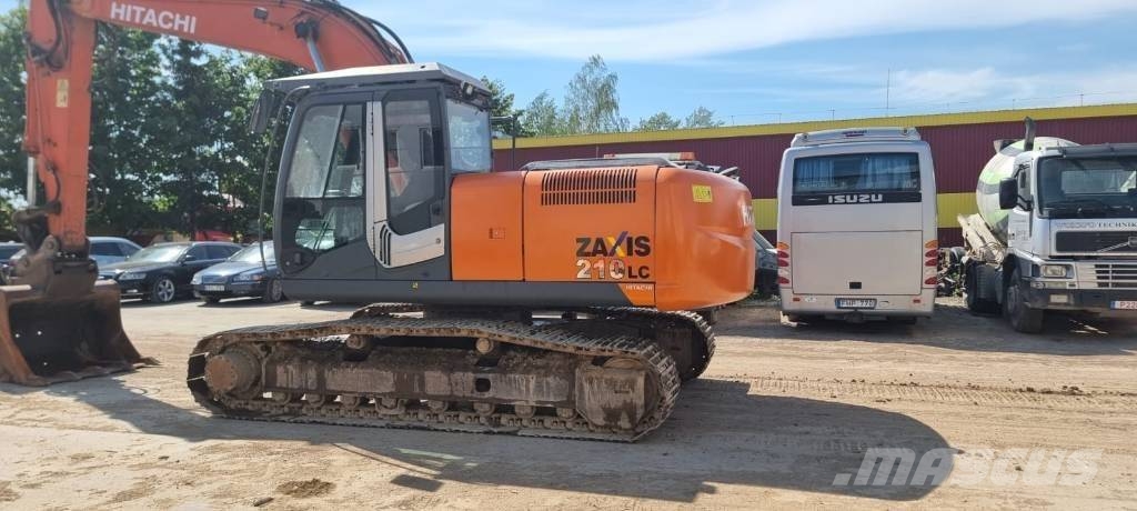 Hitachi ZX 210 LC-3 حفارات زحافة