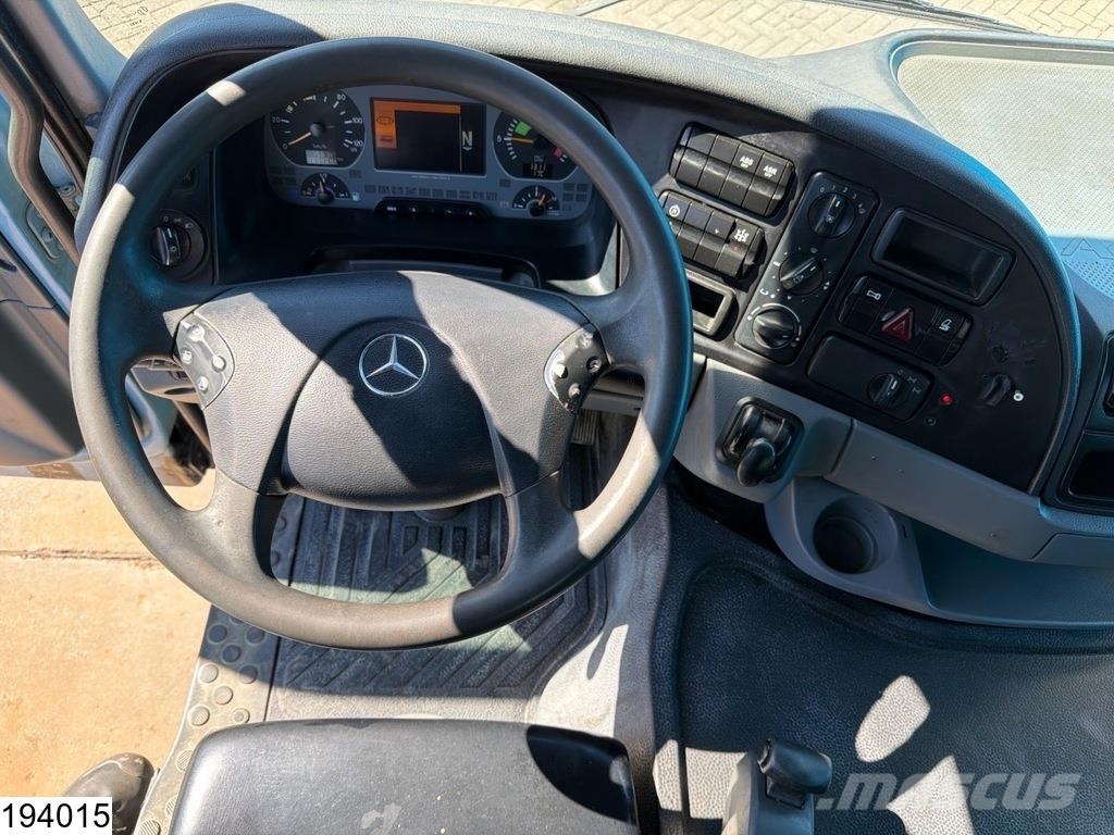 Mercedes-Benz Actros 3236 8x4, PTO, Liebherr, Steel suspension 混凝土搅拌车