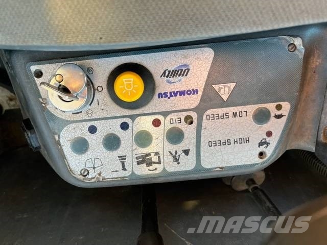 Komatsu PC 75 中型油圧ショベル 7ｔ-12ｔ（ユンボ・パワーショベル・バックホー）